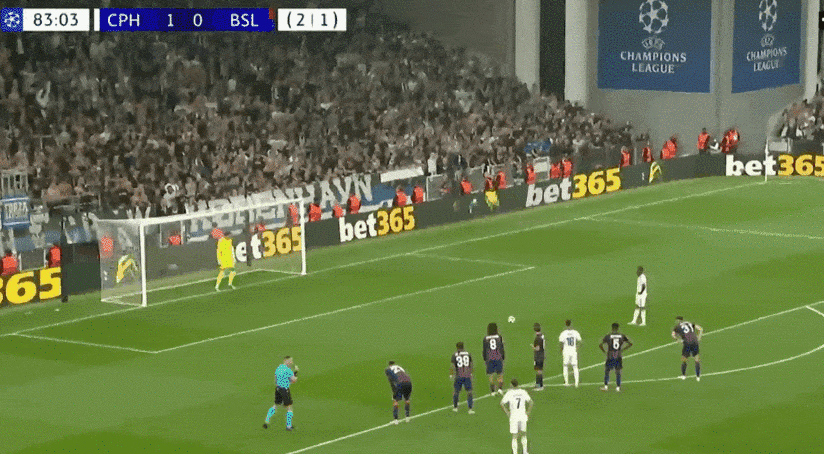 里程碑夜！费内巴切回应争议，欧冠冲刺阶段刷纪录，质疑声四起，赛程密集仍需轮换的简单介绍乐鱼体育入口